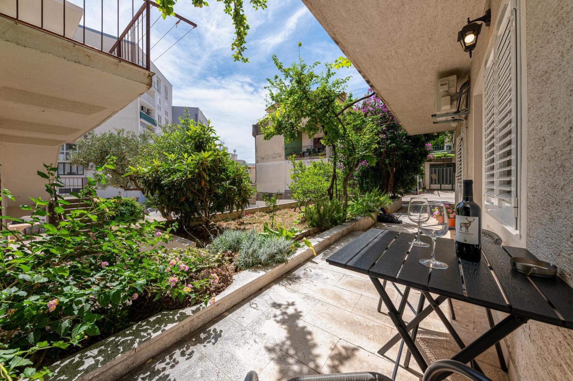 Apartman Biljana Макарська Екстер'єр фото